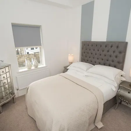 St George's Three By Serviced * Harrogate