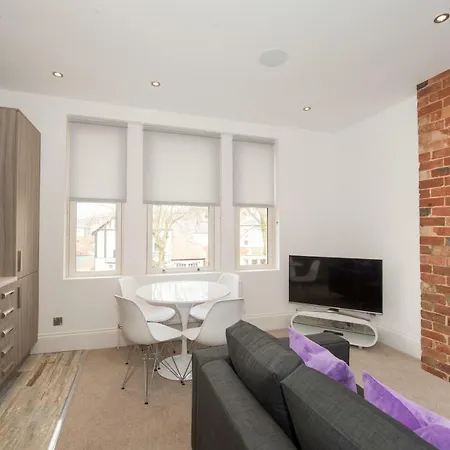 St George's Three By Serviced Apartment