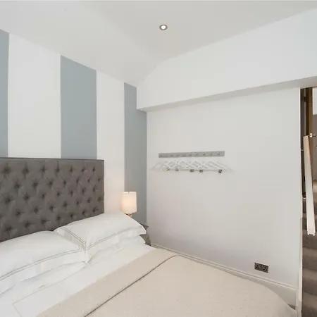 St George's Three By Serviced Apartment Harrogate