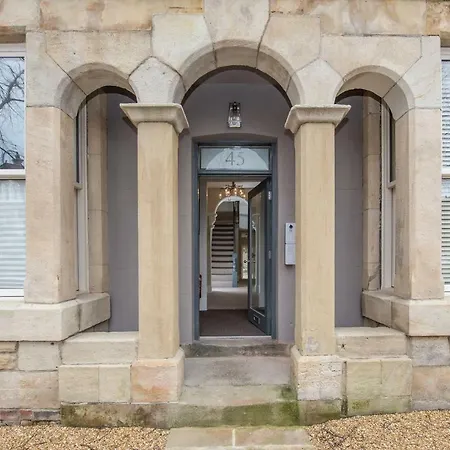 St George's Three By Serviced Apartment Harrogate